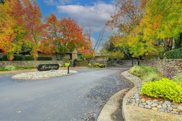 11370 Huntington Village Lane, Gold River, CA 95670