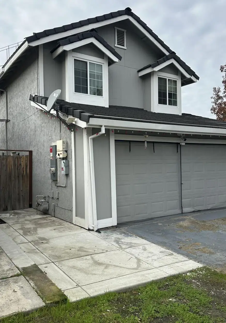 5723 Larcom Lane, Stockton, CA 95210 - Image #1