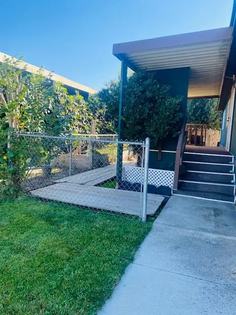 5901 Newbrook Circle #8, Riverbank, CA 95367 - Image #2