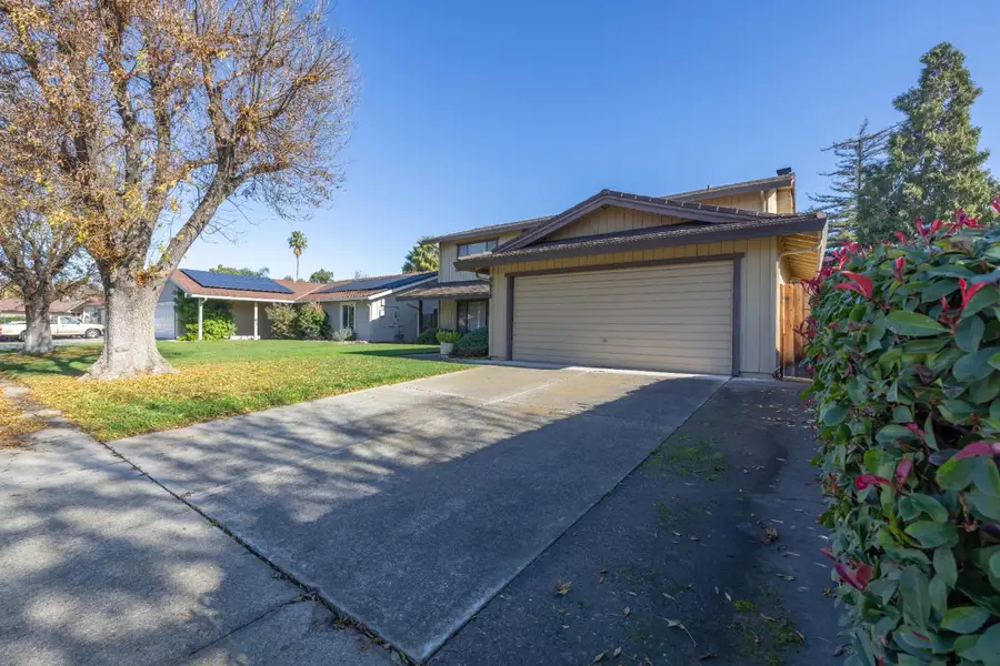 9638 Apple Blossom Way, Stockton, CA 95209 - Image #2
