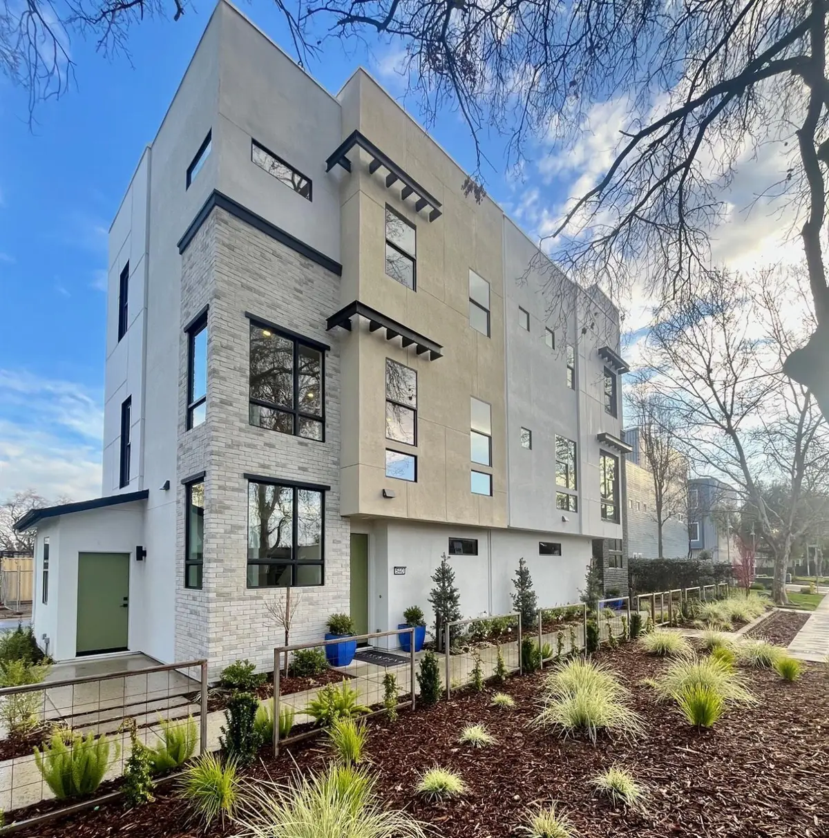 447 Dowitcher Walk, West Sacramento, CA 95605 - Image #1