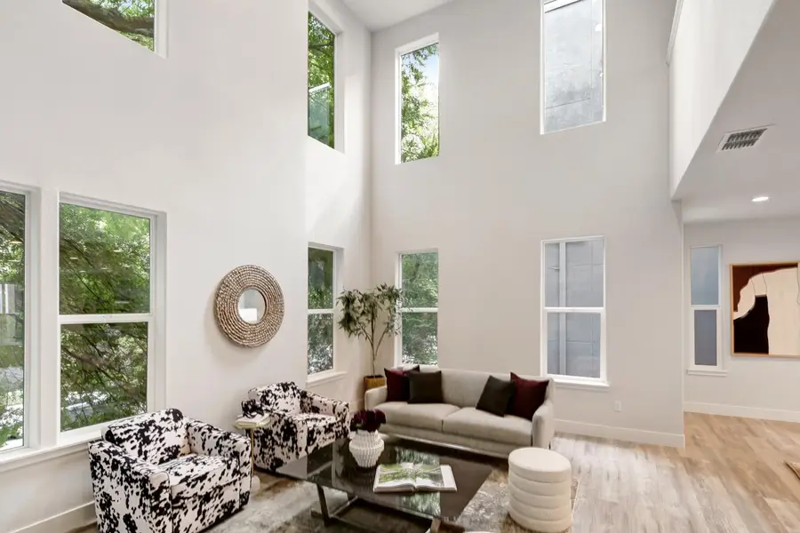 328 10th Street, Sacramento, CA 95814 - Image #2