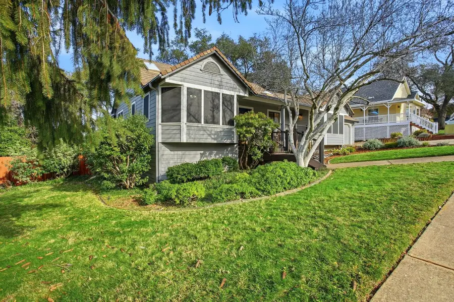 12411 Homestead Way, Auburn, CA 95603 - Image #2