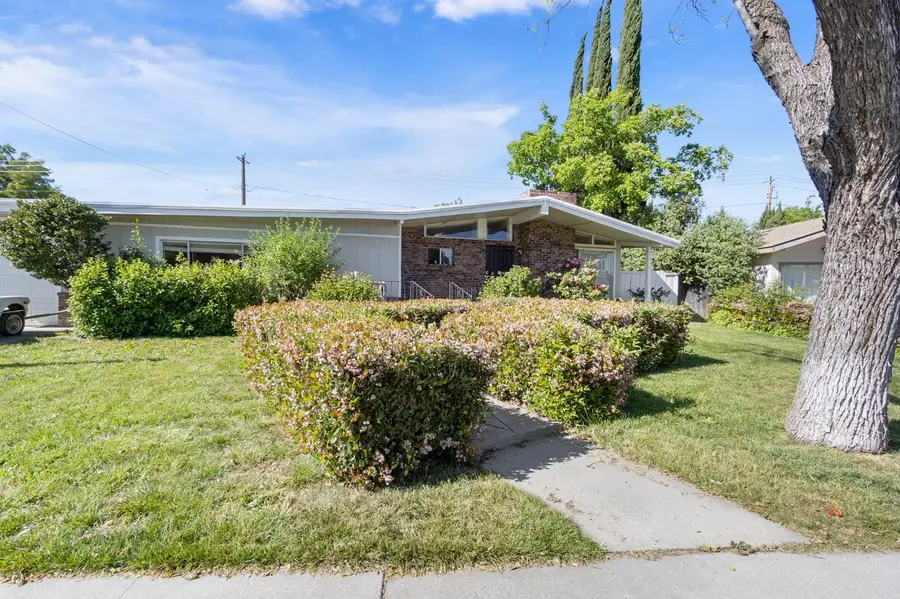 835 W Beverly Place, Tracy, CA 95376 - Image #2