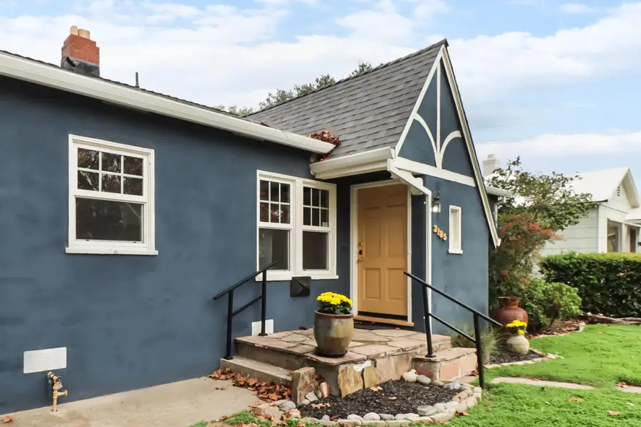 2185 7th Avenue, Sacramento, CA 95818 - Image #2