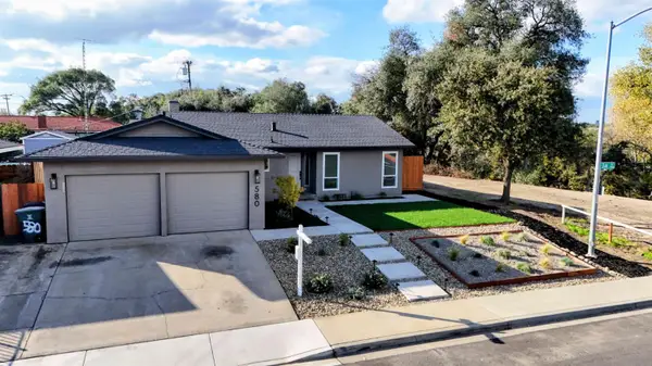 580 N Oak Avenue, Oakdale, CA 95361