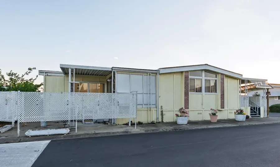 140 Hibiscus, Sacramento, CA 95828 - Image #3