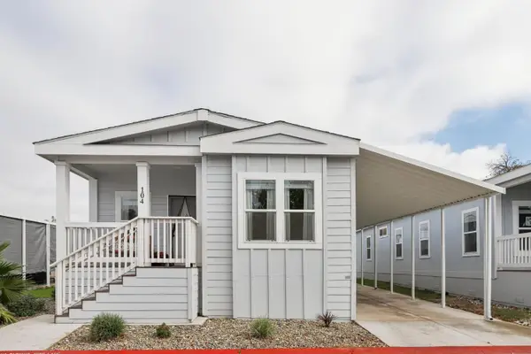 104 Village Cir, Sacramento, CA 95838