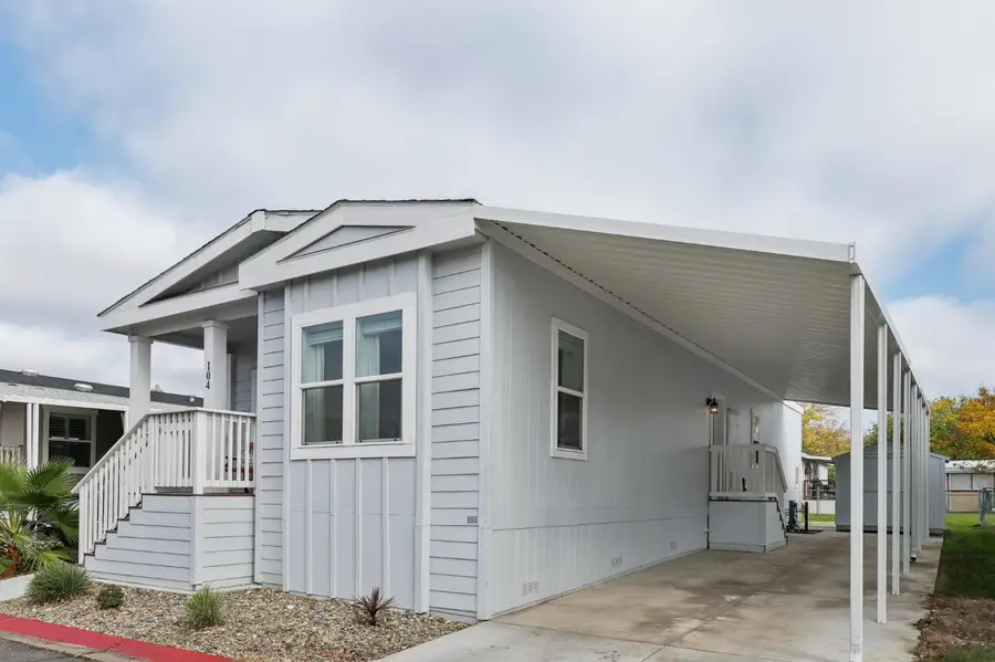 104 Village Cir, Sacramento, CA 95838 - Image #2