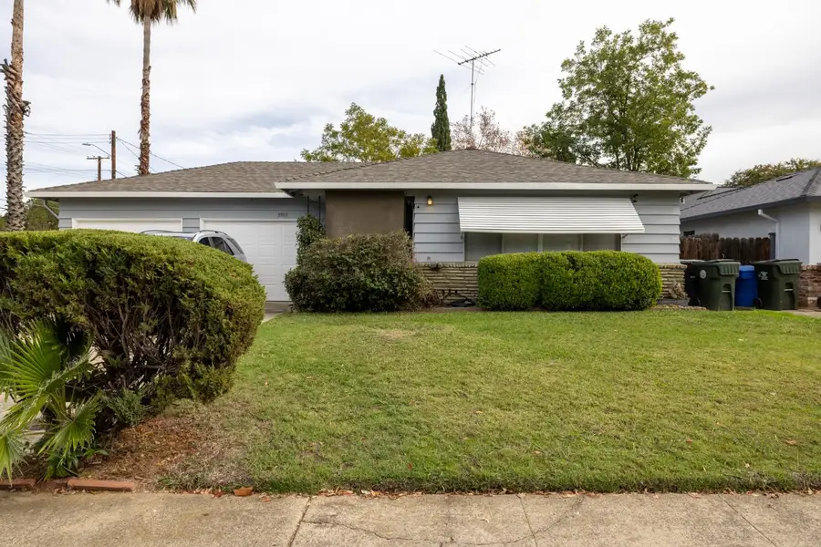 3905 Fotos Court, Sacramento, CA 95820 - Image #3