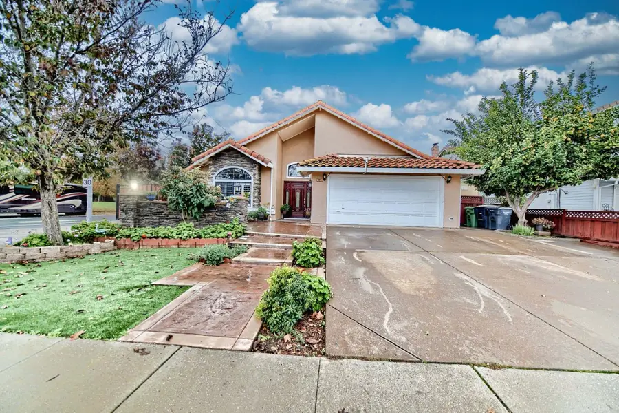 925 Colonial Lane, Tracy, CA 95376 - Image #2