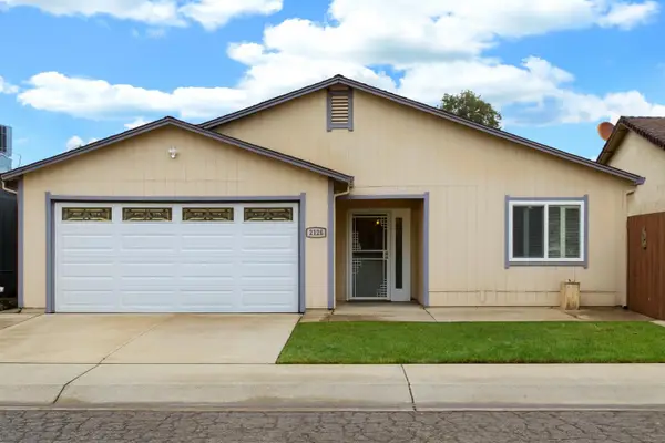 2128 Newbury Circle, Lodi, CA 95240