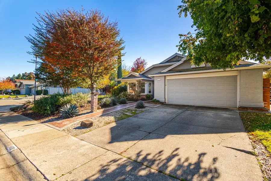 1830 Pebblewood Drive, Sacramento, CA 95833 - Image #3