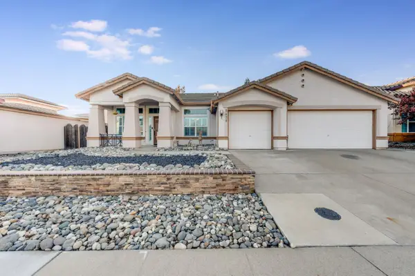 8478 Alameda Park Drive, Elk Grove, CA 95624