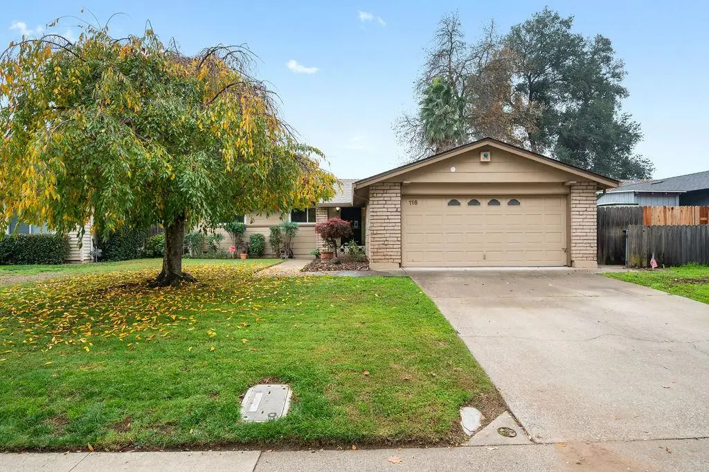 116 Waterglen Circle, Sacramento, CA 95826 - Image #1