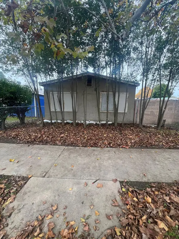 3883 Santa Fe Avenue, Le Grand, CA 95333