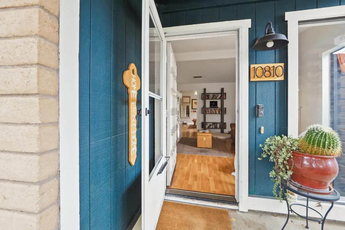 10810 Paiute Way, Rancho Cordova, CA 95670 - Image #1