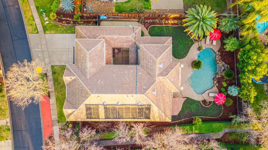 9500 Pinehurst Drive, Roseville, CA 95747 - Image #2