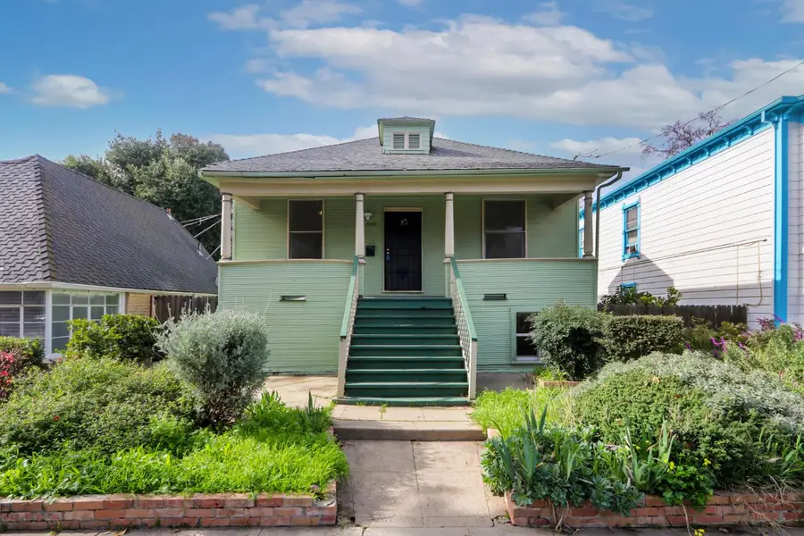 2204 10th Street, Sacramento, CA 95818 - Image #2