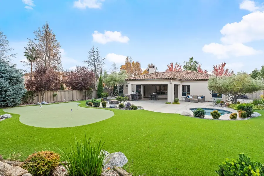 3900 Stoneleigh Court, Roseville, CA 95747 - Image #2