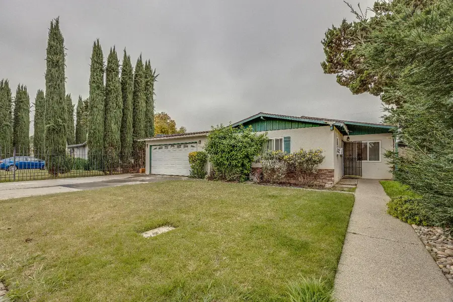 1570 E 26th Street, Merced, CA 95340 - Image #3