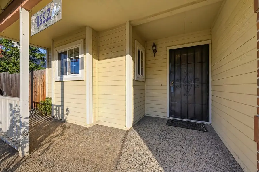 9552 Dunkerrin Way, Elk Grove, CA 95758 - Image #2
