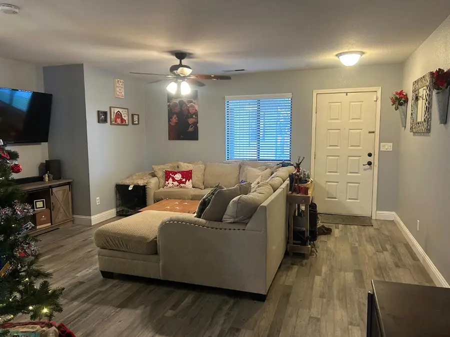 409 Sunlight Drive, Diamond Springs, CA 95619 - Image #3