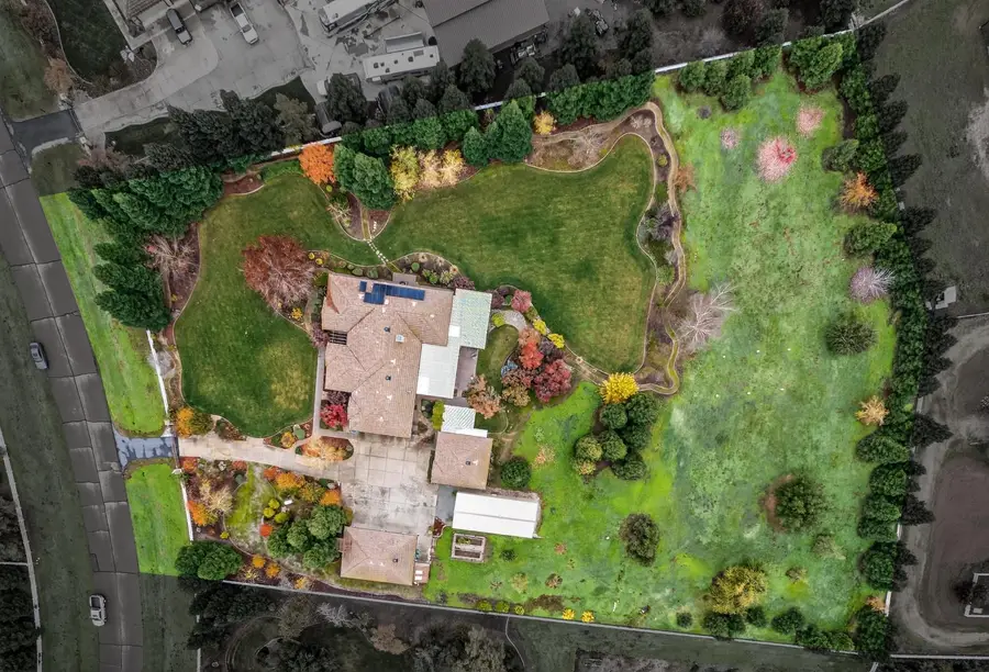 9340 Crossrail Drive, Wilton, CA 95693 - Image #3