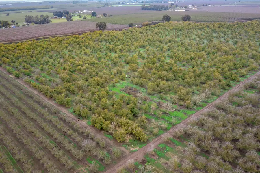 5913 S Van Allen Road, Stockton, CA 95215 - Image #2