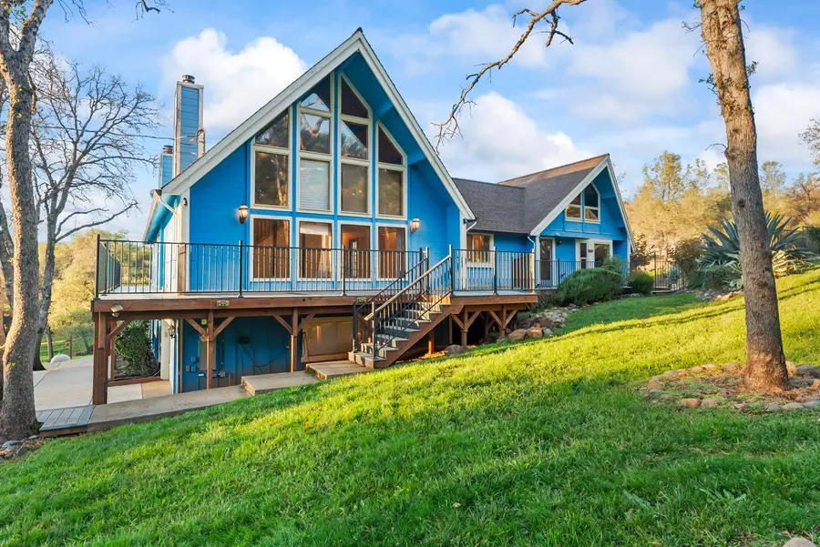 10922 E Lime Kiln Road, Grass Valley, CA 95949 - Image #2