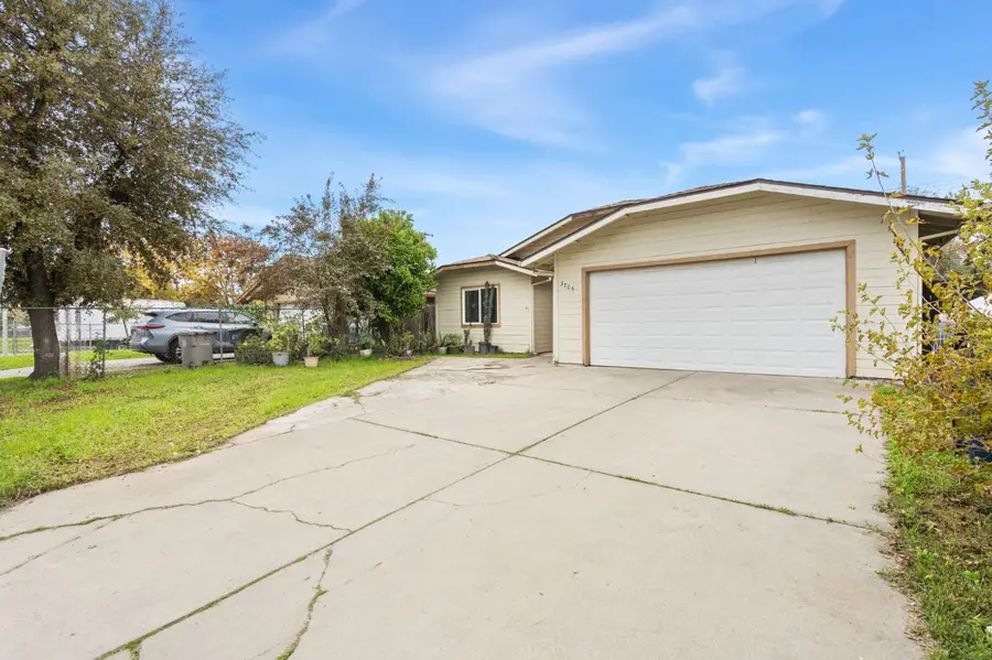 3705 Haywood Street, Sacramento, CA 95838 - Image #2