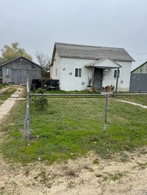 207 Clausen, Turlock, CA 95380 - Image #1