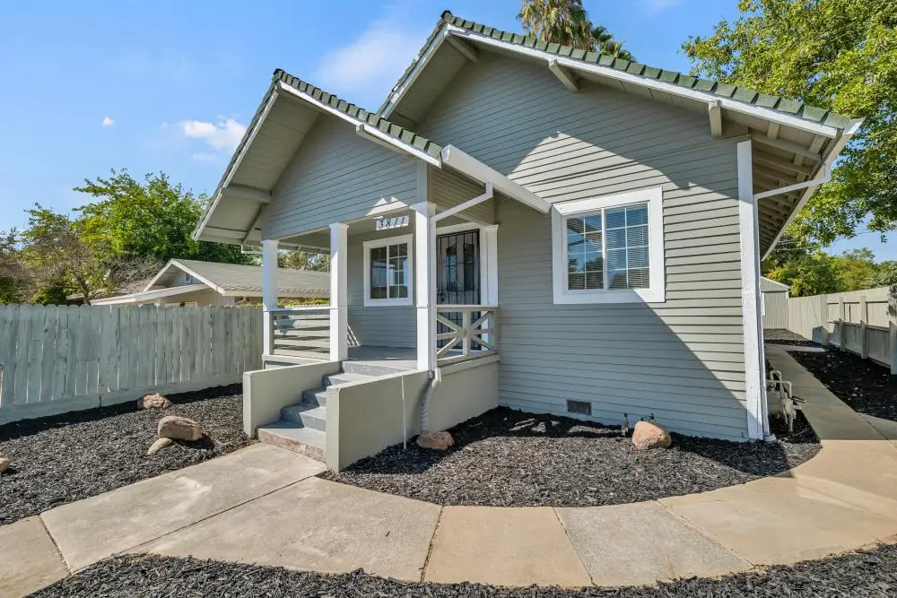 3811 15th Ave, Sacramento, CA 95820 - Image #1