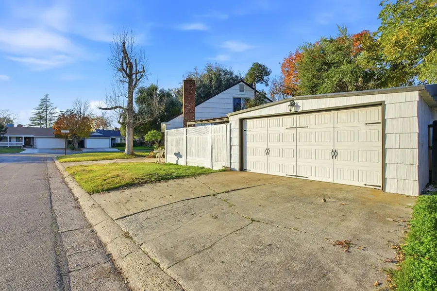3801 Woodcrest Road, Sacramento, CA 95821 - Image #2