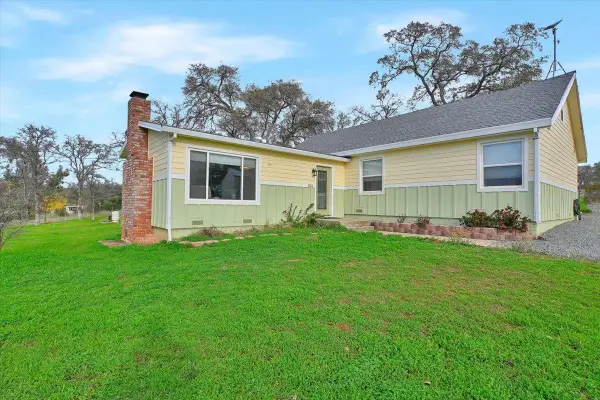 203 Tennessee Lane, Bangor, CA 95901