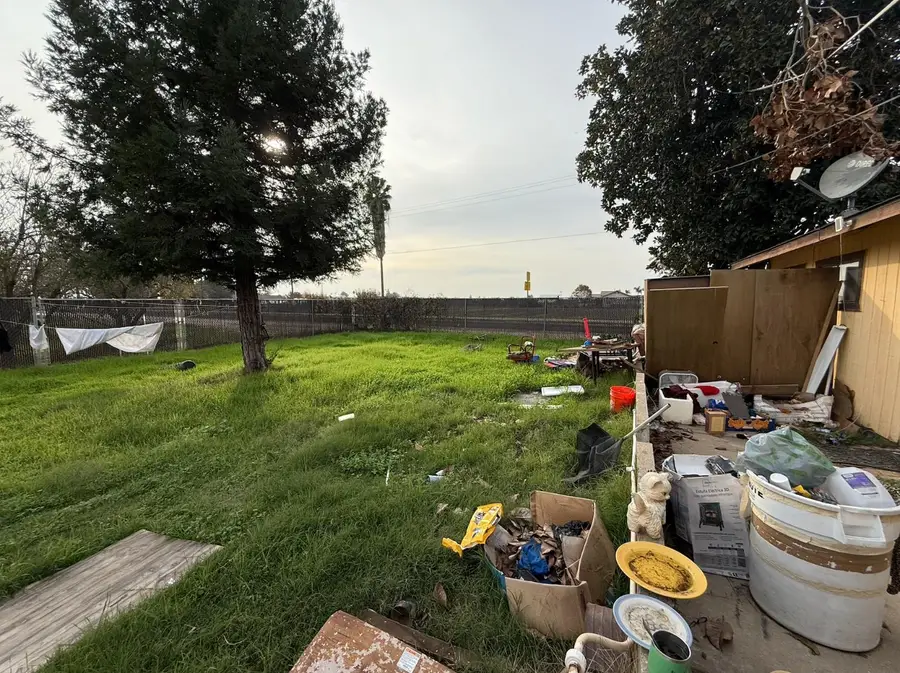 218 N Eucalyptus Avenue, Waterford, CA 95386 - Image #3