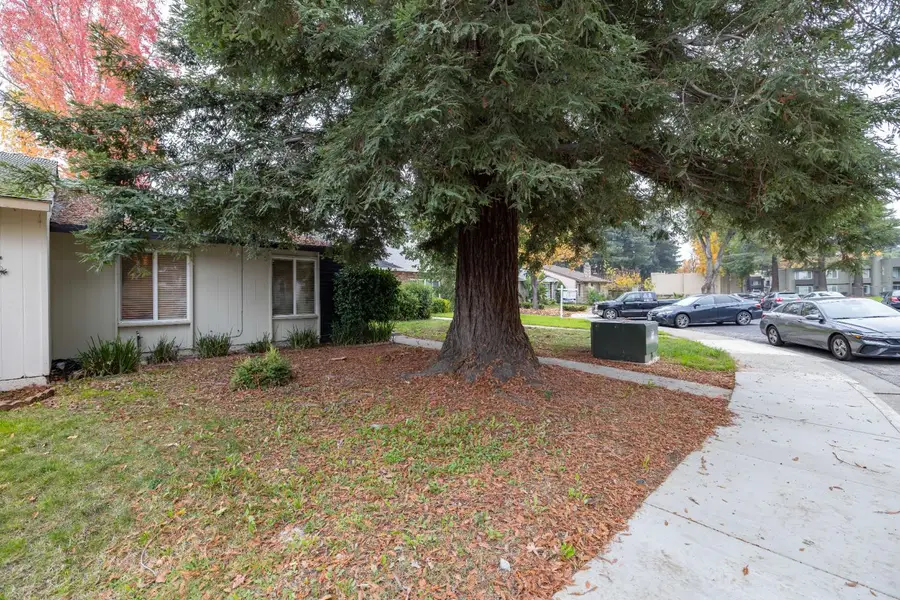 6818 Wilderness Court, Stockton, CA 95219 - Image #3