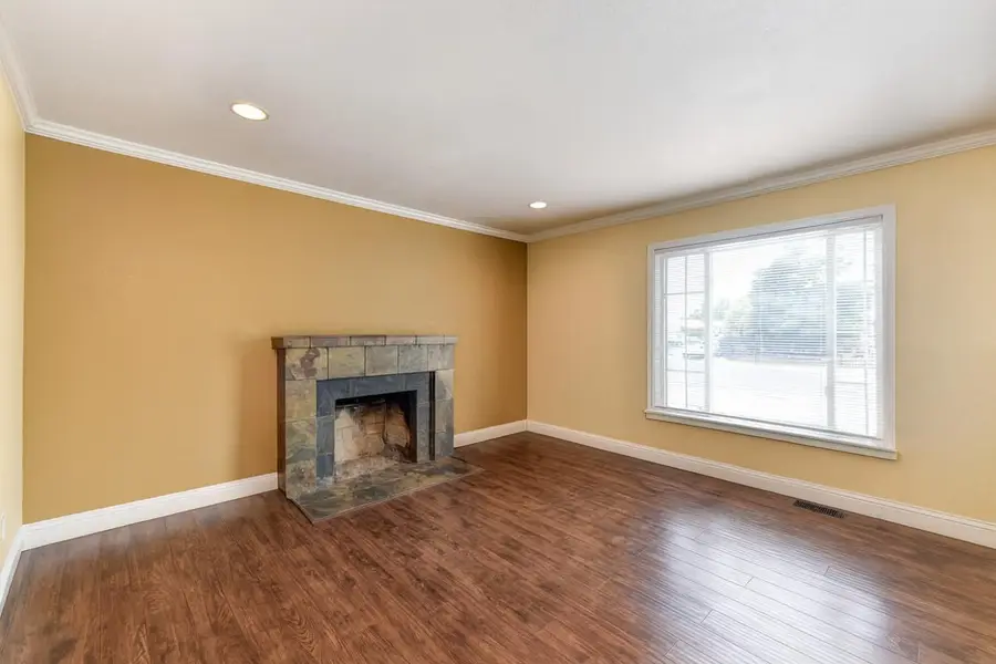 5500 Mcmahon Drive, Sacramento, CA 95824 - Image #3