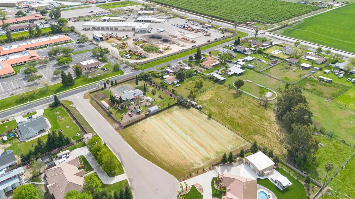 965 N Bryant Court, Merced, CA 95341 - #1