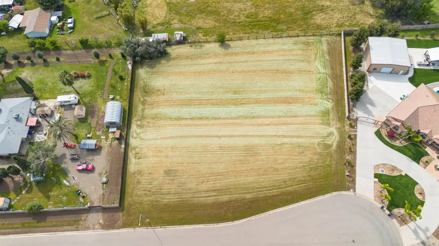 965 N Bryant Court, Merced, CA 95341 - #3