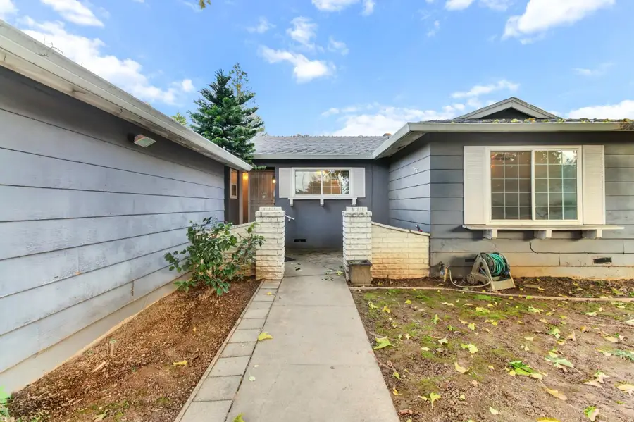 2833 Sandbrook Court, Sacramento, CA 95826 - Image #2