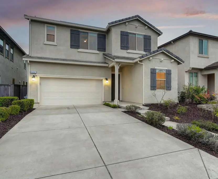 8486 Belcastel Way, Fair Oaks, CA 95628 - Image #2