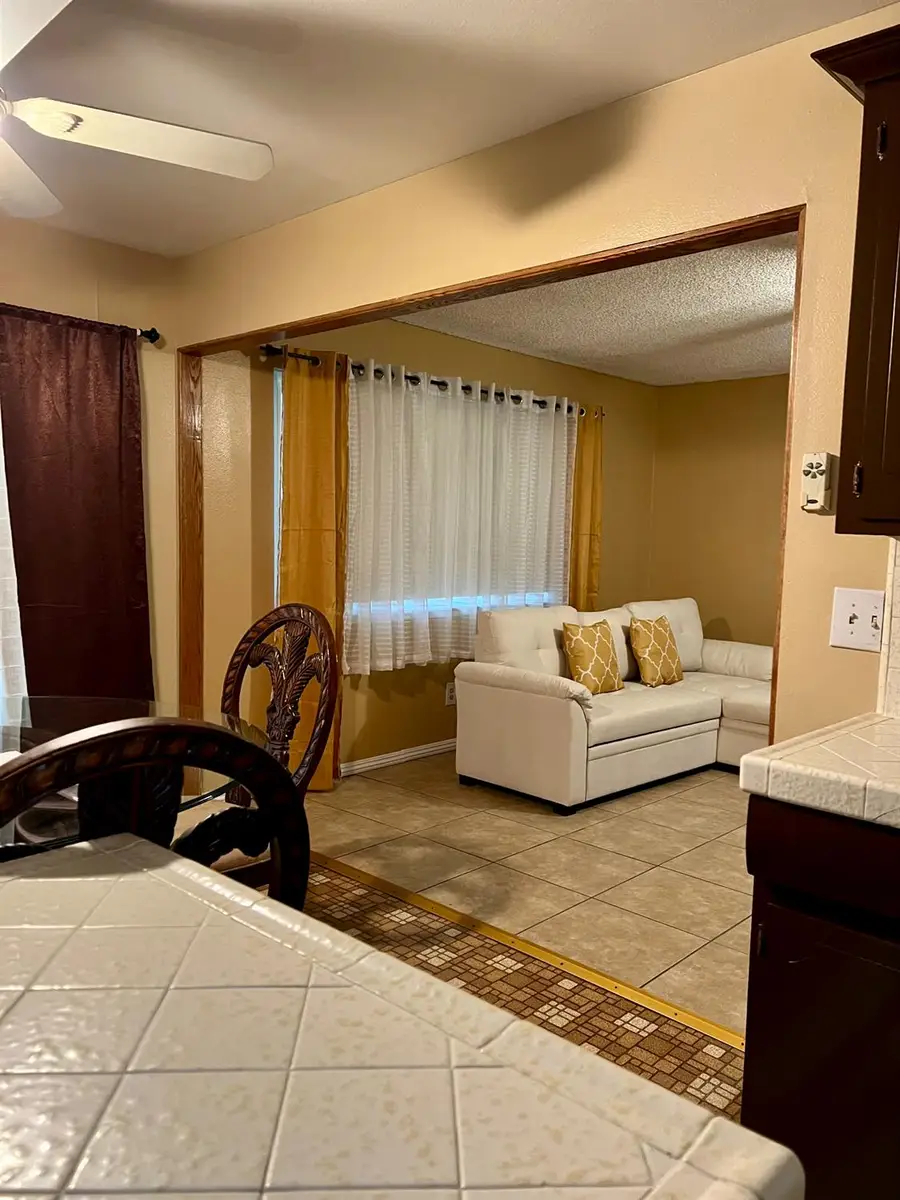 2217 Colonial Court, Stockton, CA 95209 - Image #3