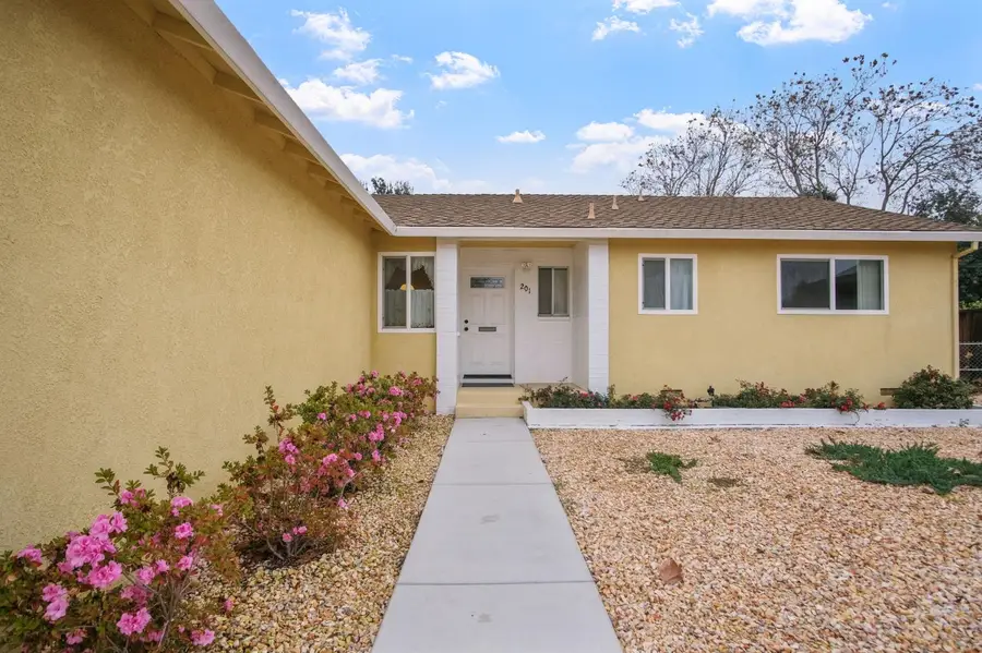 201 Eagle Court, Modesto, CA 95350 - Image #3