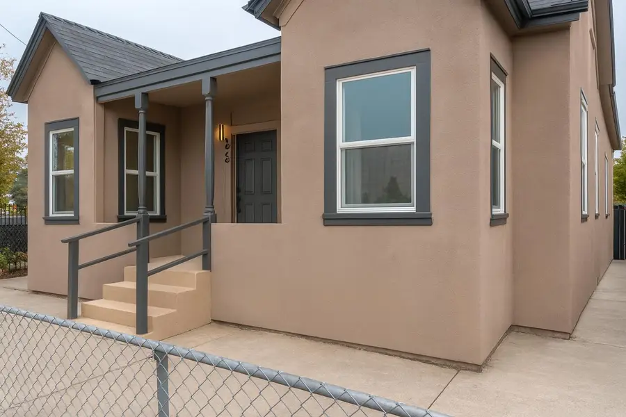 326 S Stanislaus Street, Stockton, CA 95203 - Image #2