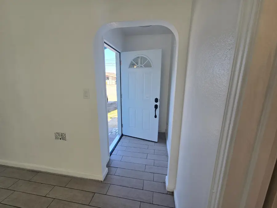 320 North Sanborn Road, Salinas, CA 93905 - Image #3