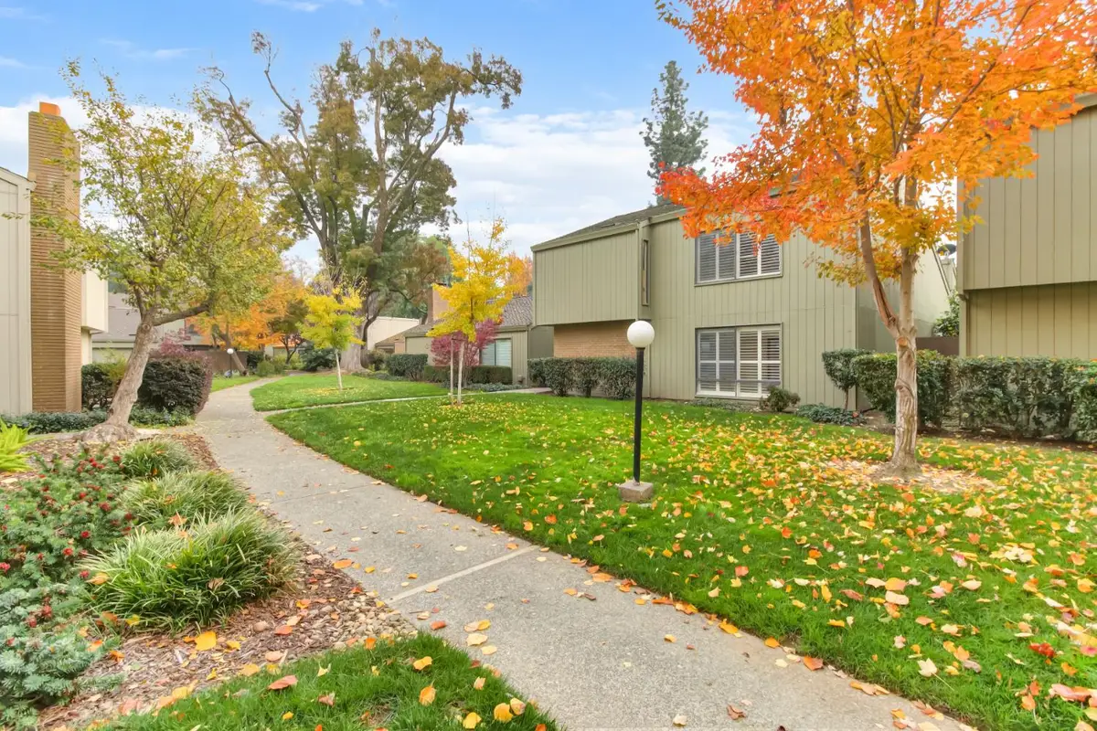 1108 Dunbarton Circle, Sacramento, CA 95825 - Image #1