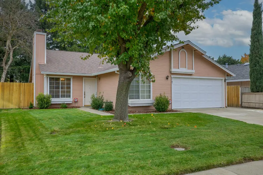 8507 Carlin Avenue, Sacramento, CA 95823 - Image #3