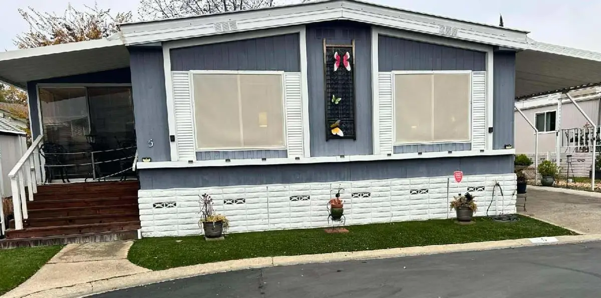 5 Pina Street, Sacramento, CA 95828 - Image #1