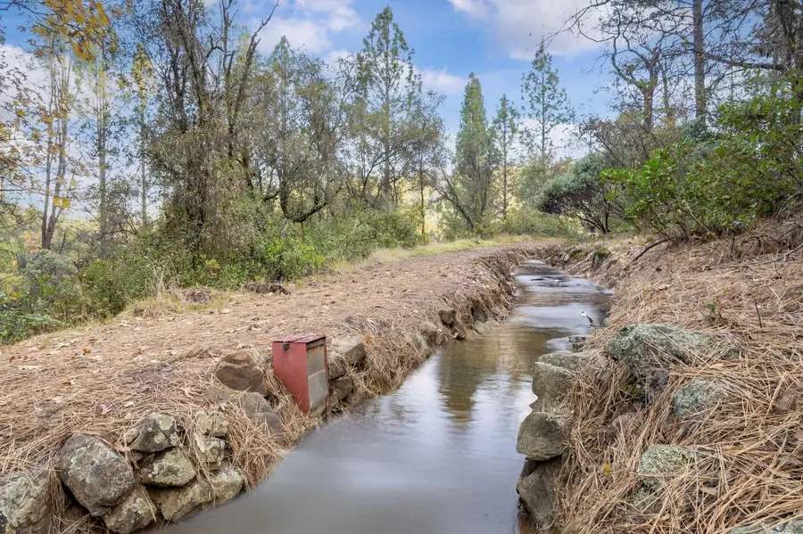 11838 Flying T Road, Penn Valley, CA 95946 - Image #3